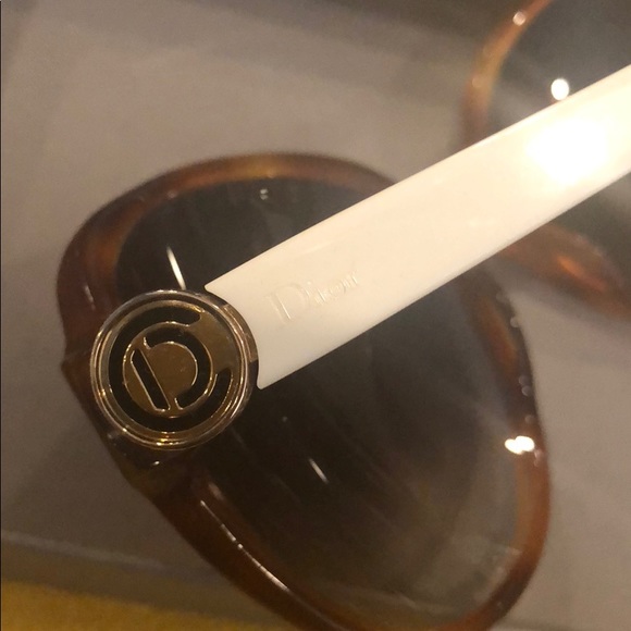 Dior Sunglasses - Picture 5 of 5